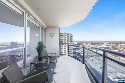 2077 Center Avenue 20F #20F, Fort Lee, NJ 07024 - Photo 27
