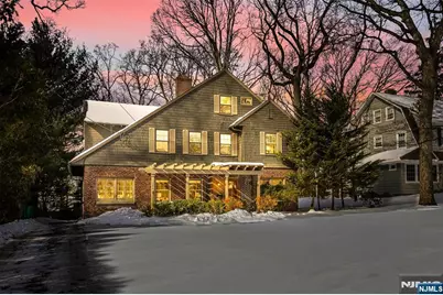 166 Montclair Avenue, Montclair, NJ 07042 - Photo 33