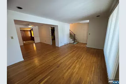 35 18th Avenue, Elmwood Park, NJ 07407 - Photo 5