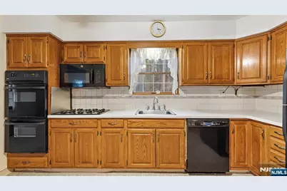 51 Black Oak Lane, Mahwah, NJ 07430 - Photo 5