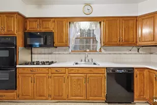 51 Black Oak Ln, Mahwah, NJ 07430 - Photo 5