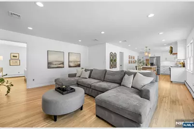 15 Cobbler Lane, Mahwah, NJ 07430 - Photo 9