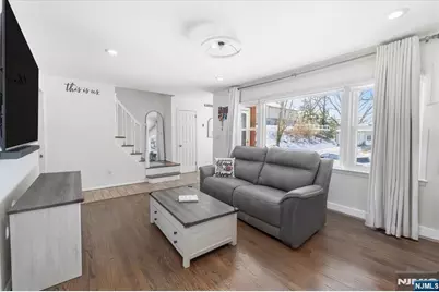 7 Chaplin Court, Clifton, NJ 07012 - Photo 3