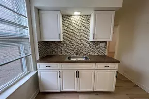 329 Centre Ave, Secaucus, NJ 07094 - Photo 11