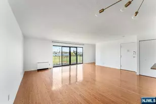 1150 River Road 4F, Edgewater, NJ 07020 - Photo 3