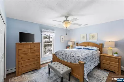 19 Danbury Lane, Jefferson Township, NJ 07849 - Photo 15