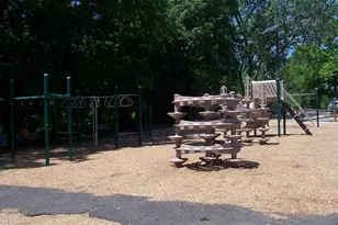 2195 N Central Road 3E, Fort Lee, NJ 07024 - Photo 23