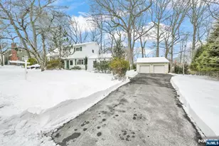 645 Wildwood Rd, Northvale, NJ 07647 - Photo 3