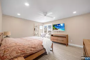 19 Crescent Hollow Ct, Ramsey, NJ 07446 - Photo 37