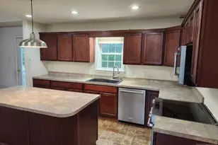 128 Big Piece Rd, Fairfield, NJ 07004 - Photo 5