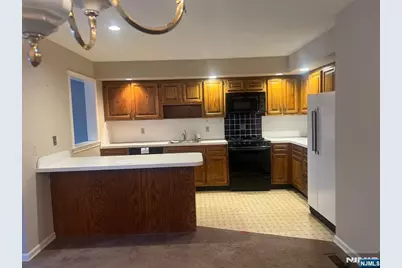 599 Apache Court, Mahwah, NJ 07430 - Photo 5