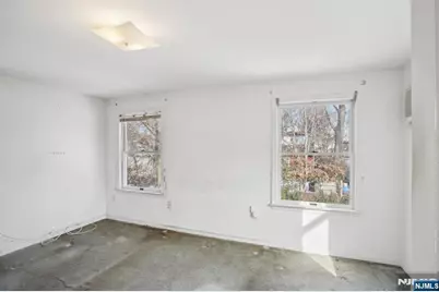 279 Genesee Avenue, Englewood, NJ 07631 - Photo 19