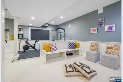 9 Mount Vernon Road, Montclair, NJ 07043 - Photo 33
