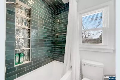 490 Albert Place, New Milford, NJ 07646 - Photo 21