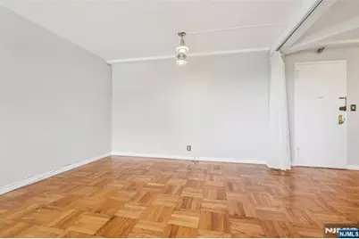 1450 Palisade Avenue 5J #5J, Fort Lee, NJ 07024 - Photo 9