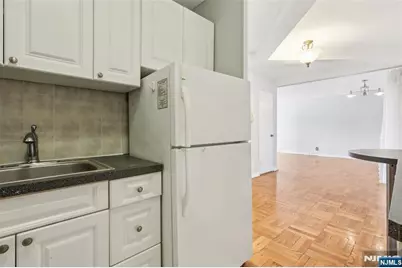 1450 Palisade Avenue 5J #5J, Fort Lee, NJ 07024 - Photo 29