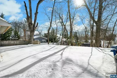 31 Mount Pleasant Parkway, Livingston, NJ 07039 - Photo 17