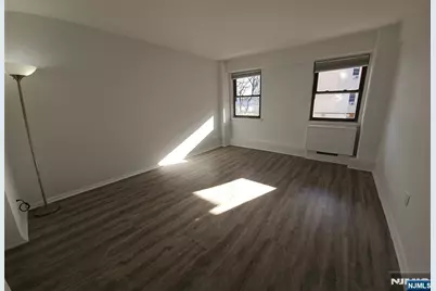 8800 Boulevard East 4B #4B, North Bergen, NJ 07047 - Photo 5