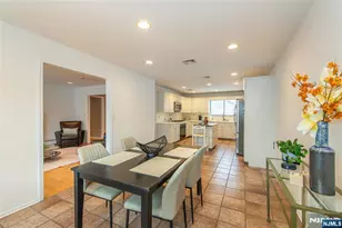 36 Yellow Brick Rd, Wayne, NJ 07470 - Photo 9