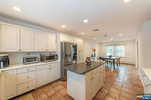 36 Yellow Brick Rd, Wayne, NJ 07470 - Photo 13