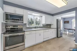 1 Grange Ct, Teaneck Township, NJ 07666 - Photo 7