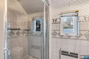 1 Grange Ct, Teaneck Township, NJ 07666 - Photo 17