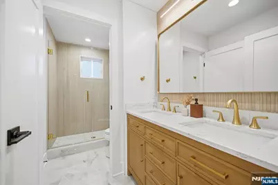 11 Hawthorne Drive, Livingston, NJ 07039 - Photo 31