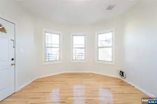 1022 E 22nd, Paterson, NJ 07513 - Photo 13