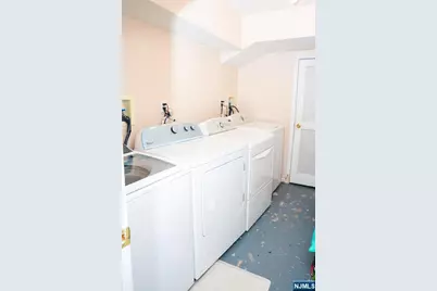 343 Sussex Avenue, Newark, NJ 07107 - Photo 19