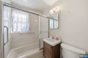 110 New York Ave, Bergenfield, NJ 07621 - Photo 19