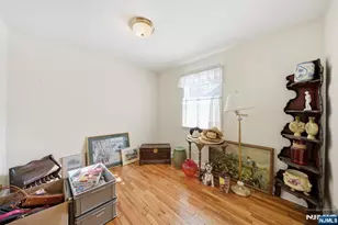 110 New York Ave, Bergenfield, NJ 07621 - Photo 17