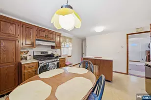 110 New York Ave, Bergenfield, NJ 07621 - Photo 9