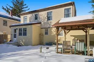 110 New York Ave, Bergenfield, NJ 07621 - Photo 31