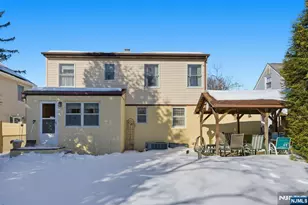 110 New York Ave, Bergenfield, NJ 07621 - Photo 33