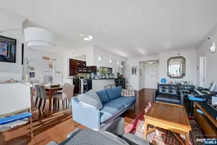 100 Old Palisade Road 2108, Fort Lee, NJ 07024 - Photo 3