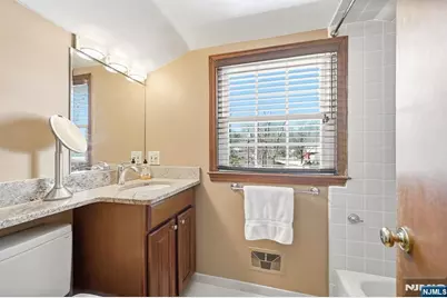 17 Pascack Road, Park Ridge, NJ 07656 - Photo 25