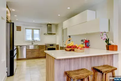 204 Gilbert Avenue, Elmwood Park, NJ 07407 - Photo 19