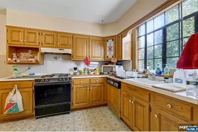 5-40 4th Street, Fair Lawn, NJ 07410 - Photo 9