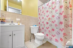 116 Oak St, Jersey City, NJ 07304 - Photo 23