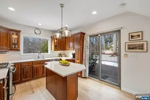 22 Knollwood Dr, Ho Ho Kus, NJ 07423 - Photo 9