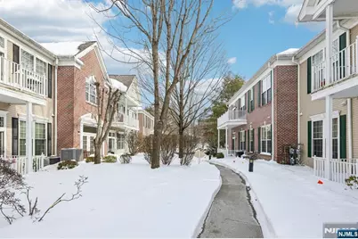 109 Four Seasons Drive 109 #109, Wayne, NJ 07470 - Photo 3