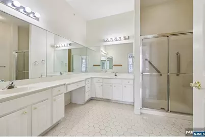 109 Four Seasons Drive 109 #109, Wayne, NJ 07470 - Photo 17