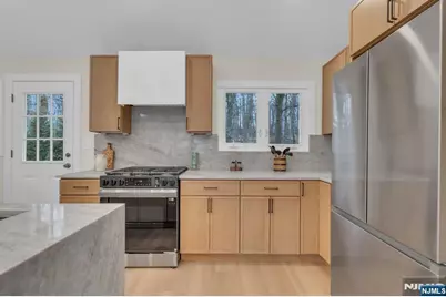 183 Winifred Drive, Totowa, NJ 07512 - Photo 27