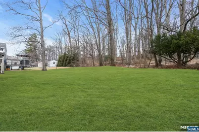 183 Winifred Drive, Totowa, NJ 07512 - Photo 43