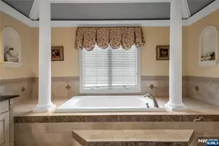 21 Priscilla Ln, Englewood Cliffs, NJ 07632 - Photo 29