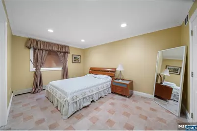 21 Priscilla Lane, Englewood Cliffs, NJ 07632 - Photo 45