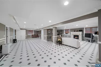 21 Priscilla Lane, Englewood Cliffs, NJ 07632 - Photo 43