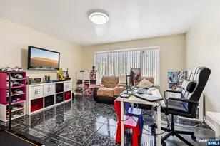 364 Broad St, Carlstadt, NJ 07072 - Photo 17