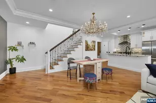 44 Marquis Ct 44, Edgewater, NJ 07020 - Photo 9