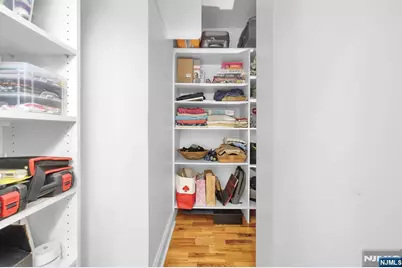 44 Marquis Court 44 #44, Edgewater, NJ 07020 - Photo 25